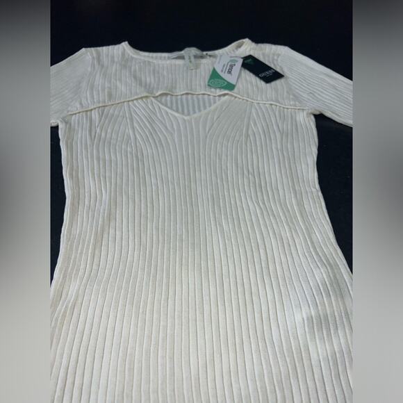NEW GUESS WINTER WHITE SEXY KEY HOLE RIBBED SWEATER SZ L - Picture 5 of 10